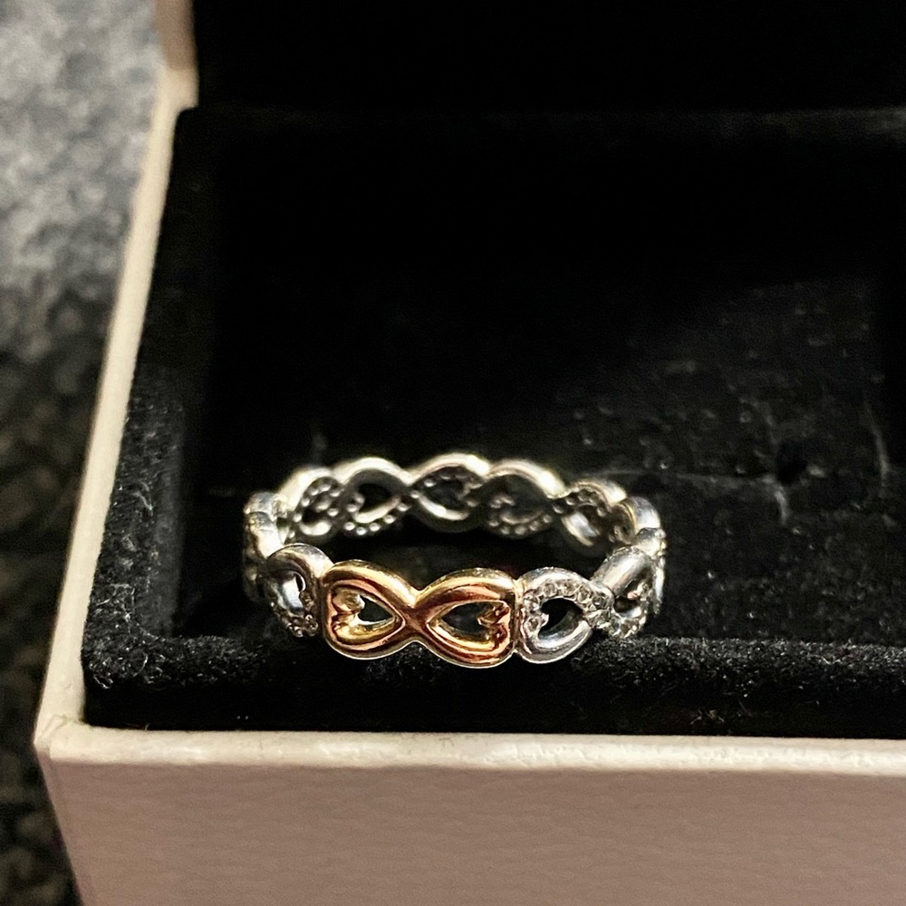 Authentic Pandora Infinite Love Ring, NIB, Size 52